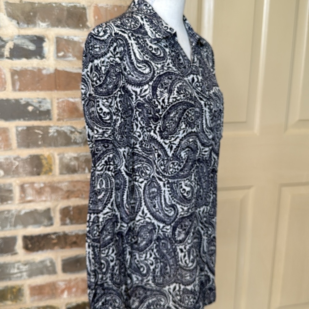 Talbots Navy and White Silk Paisley Shirt Hidden Button Front Sz S - Picture 4 of 12